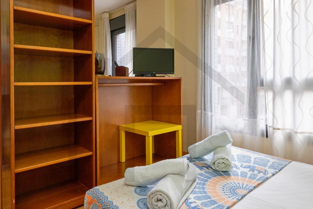 Loft En Oviedo - Ideal Para 3 Personas 외부 사진